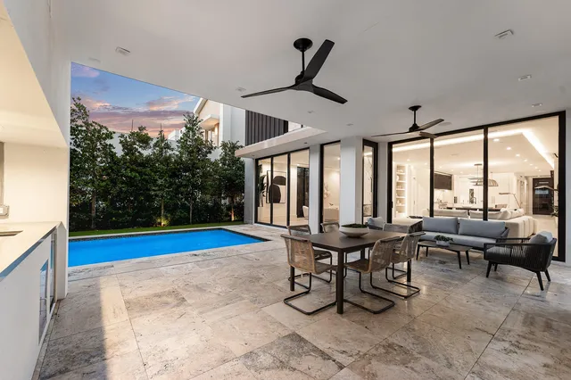 $5,850,000 | 810 Palm Trail, Delray Beach, FL 33483