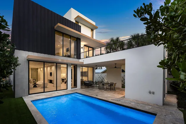 $5,850,000 | 810 Palm Trail, Delray Beach, FL 33483