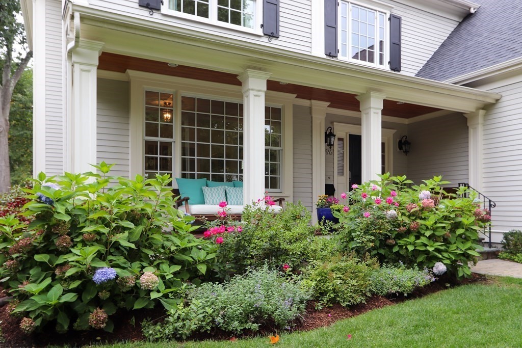 96 Glendale Road Needham, MA 02492 - Photo 4 of 37