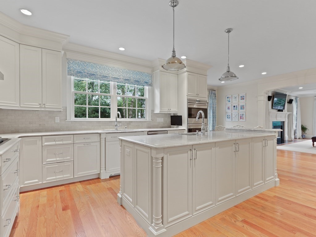 96 Glendale Road Needham, MA 02492 - Photo 10 of 37