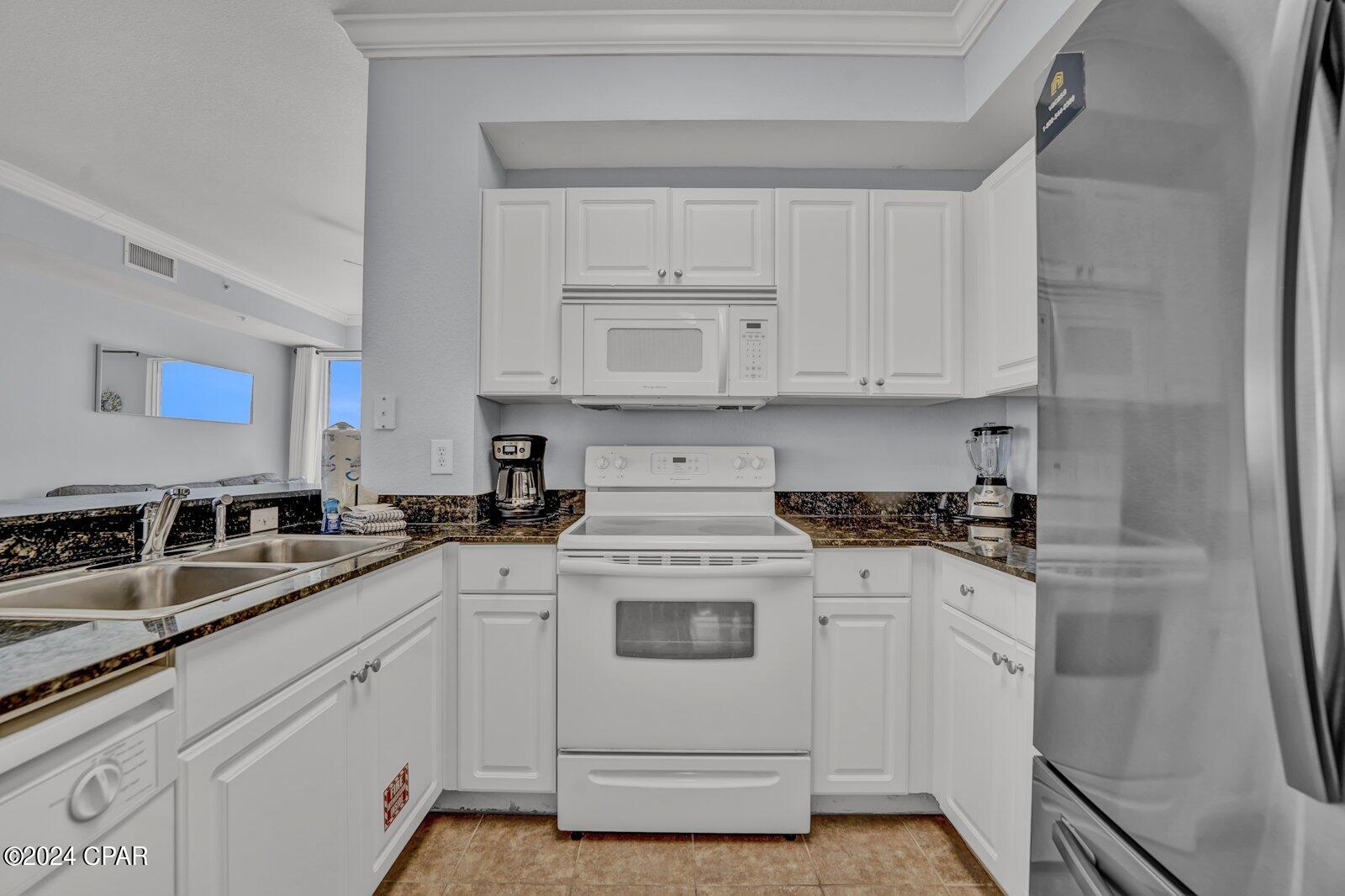 16819 Front Beach Road, Unit 2418 Panama City Beach, FL 32413 - Photo 8 of 37