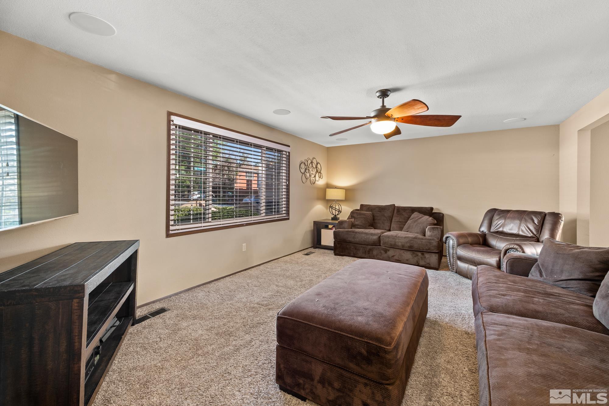 560 Peter Reno, NV 89503 - Photo 11 of 21 a living room with furniture and a window