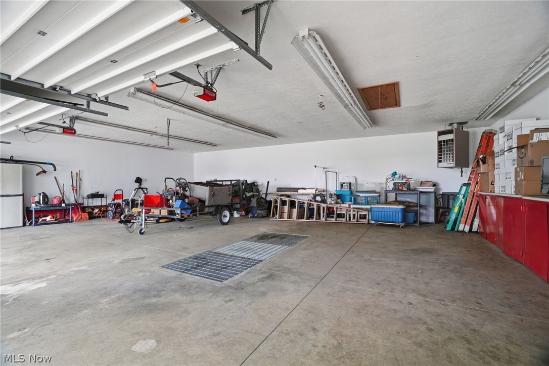 175 Henn Hyde Road Northeast Warren, OH 44484 - Photo 13 of 44