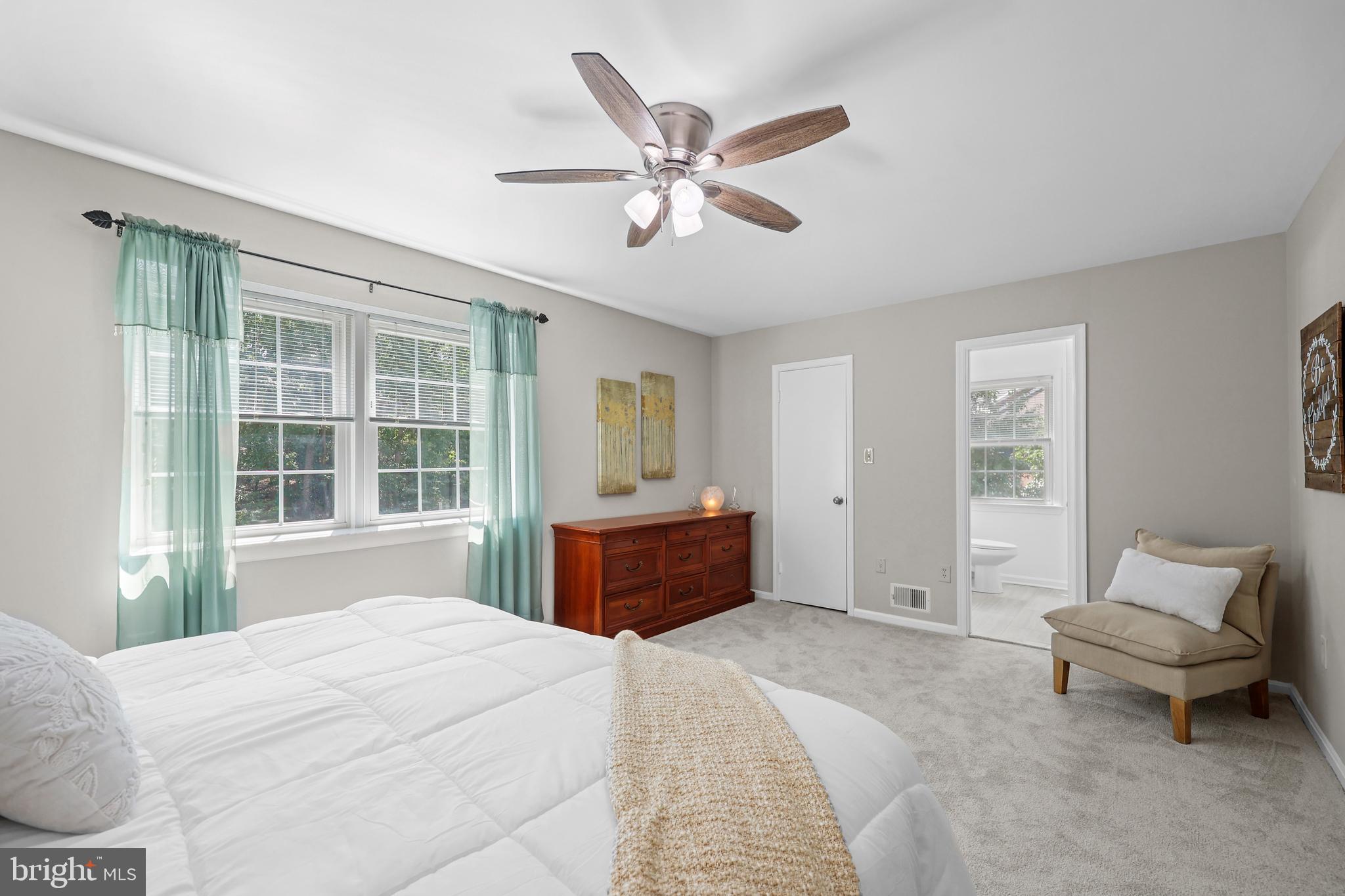 8070 Sleepy View Lane Springfield, VA 22153 - Photo 16 of 35 Upper Level - Primary Suite