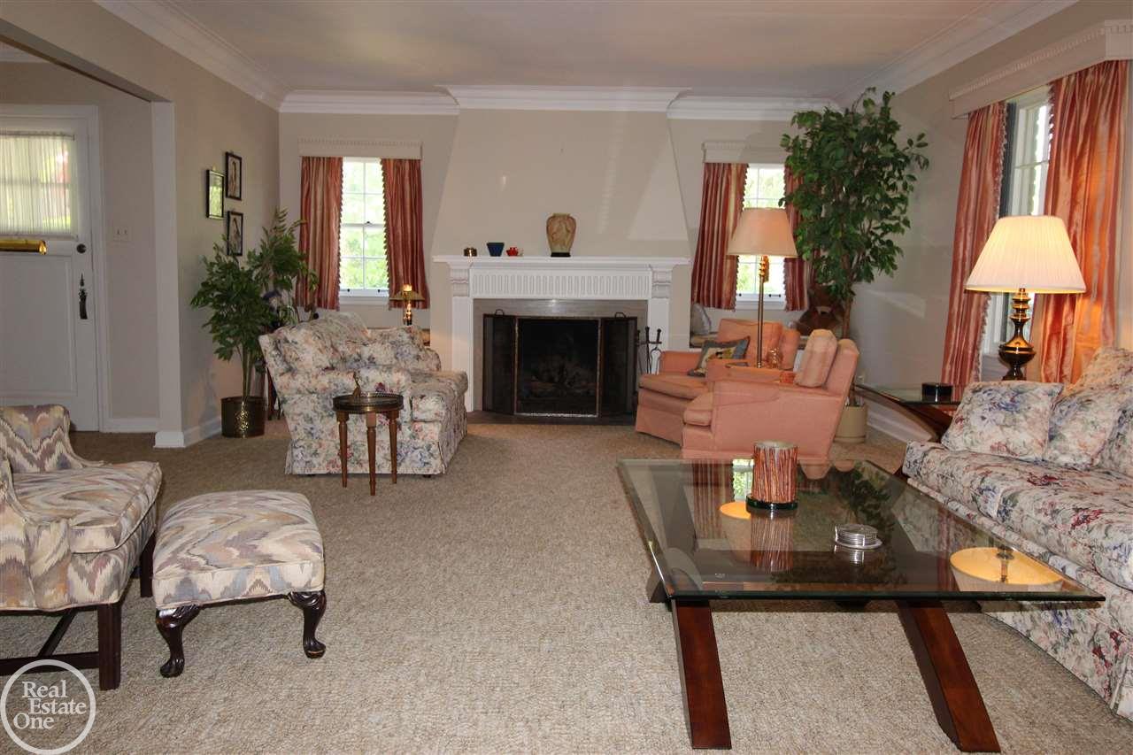 705 Trombley Road Grosse Pointe Park, MI 48230 - Photo 5 of 54