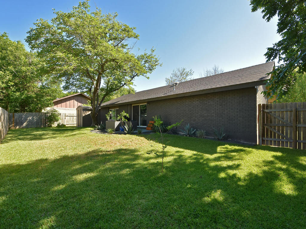 5320 Presidio Road Austin, TX 78745 - Photo 28 of 37