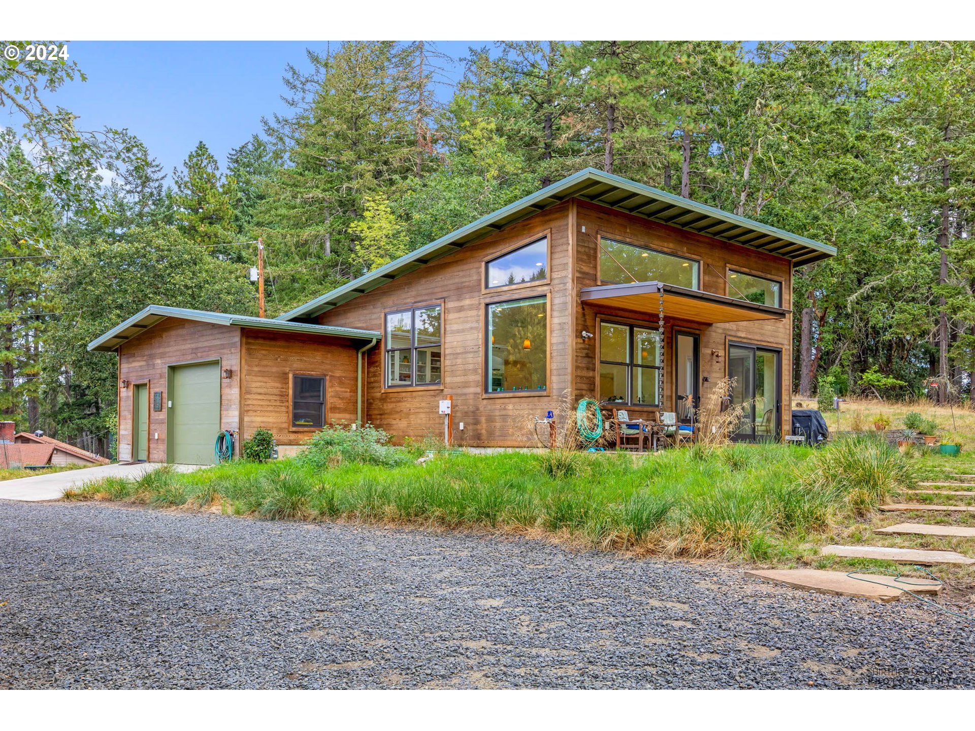 5171 Fox Hollow Road Eugene, OR 97405 - Photo 1 of 21 Gallery Image 1