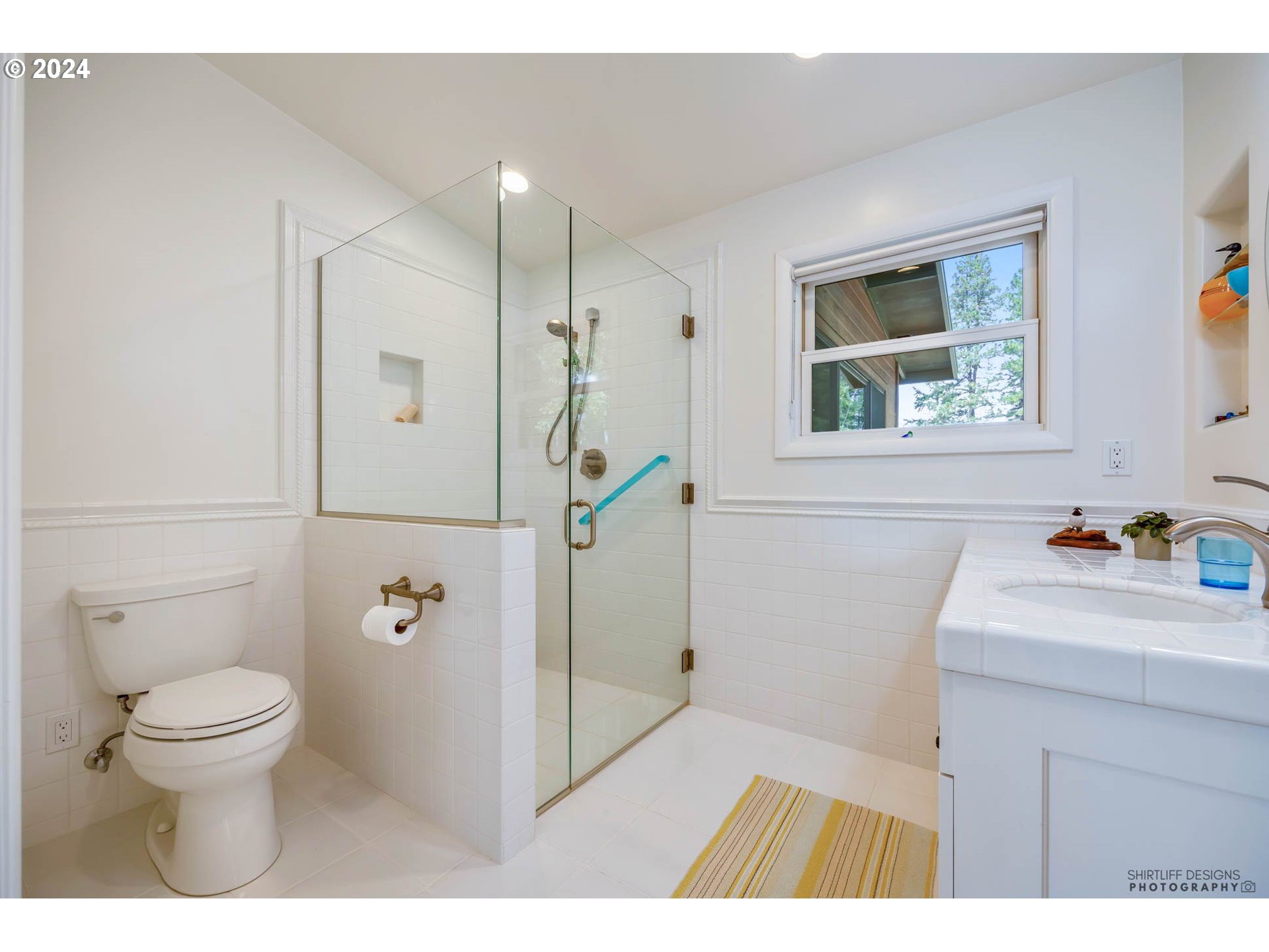 5171 Fox Hollow Road Eugene, OR 97405 - Photo 13 of 21 Gallery Image 13
