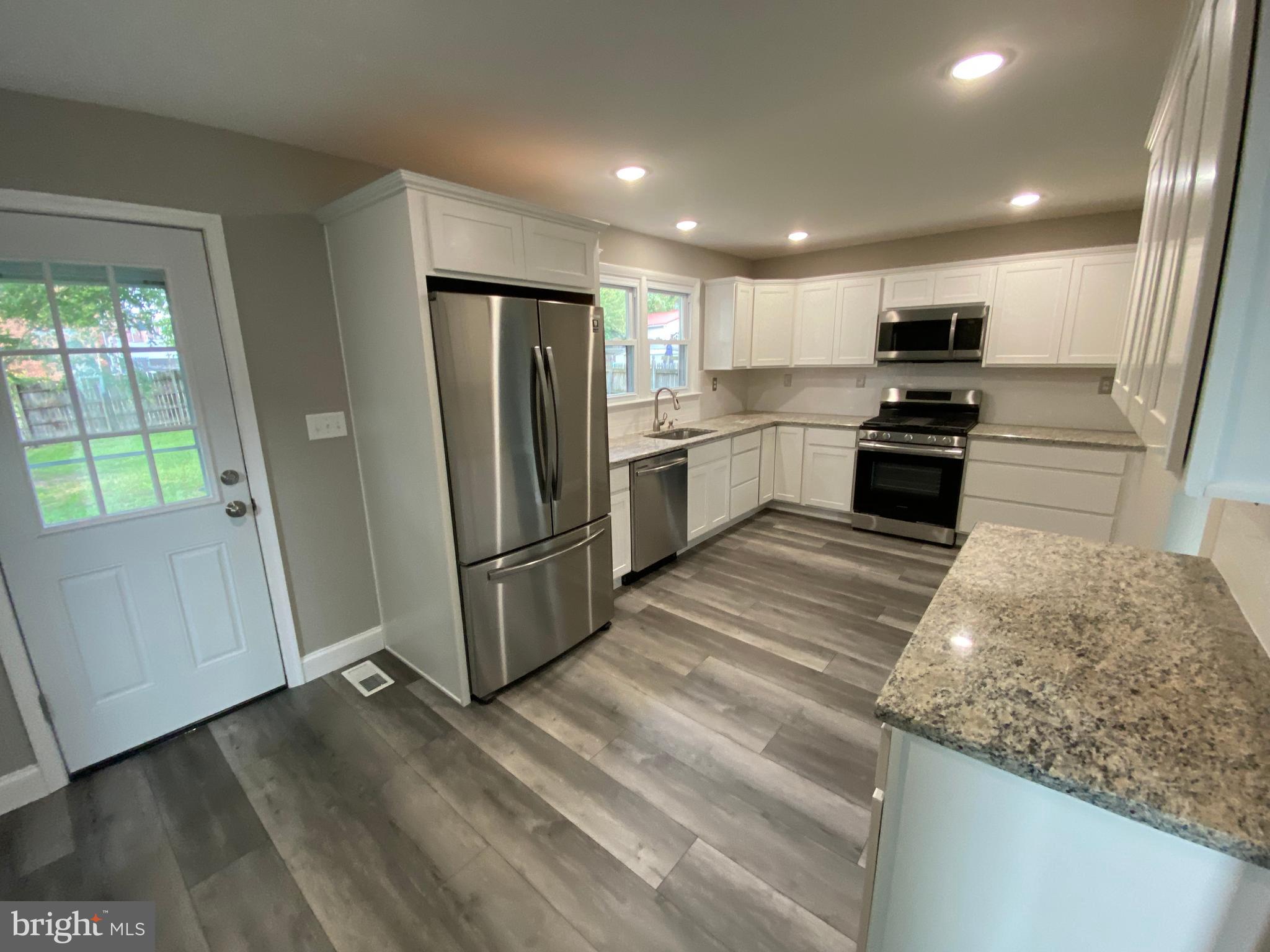 6908 German Hill Road Baltimore, MD 21222 - Photo 9 of 30