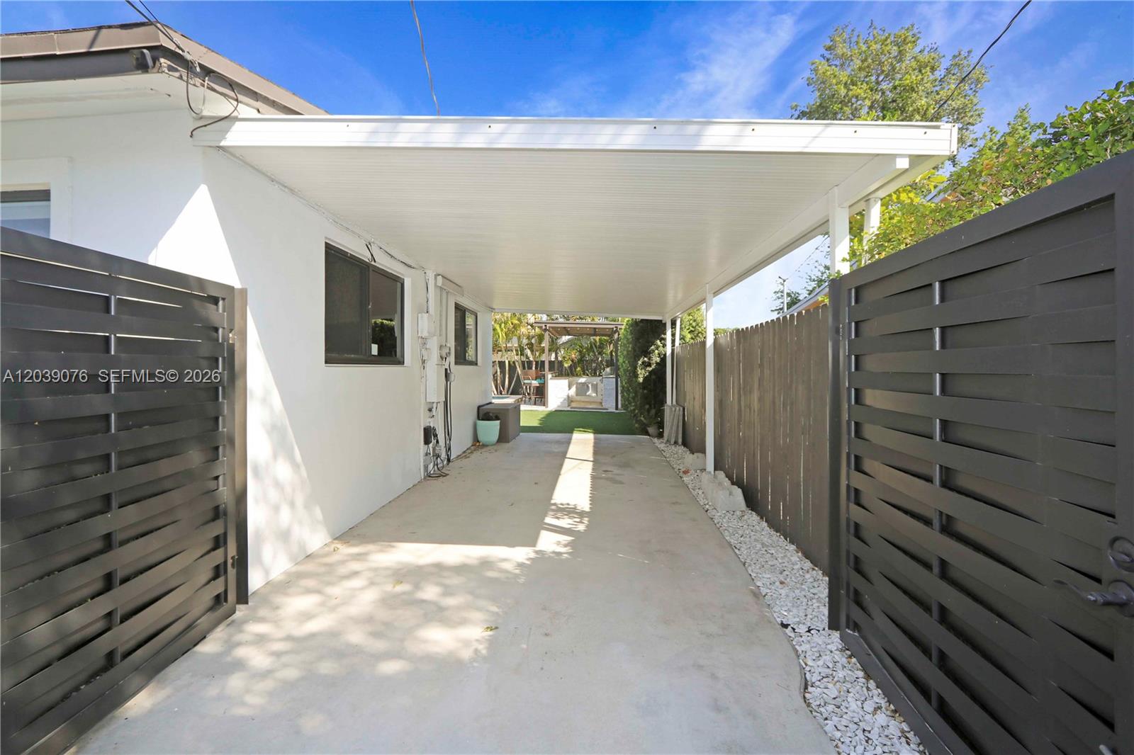6751 Southwest 13th Street Miami, FL 33144 - Photo 33 of 41