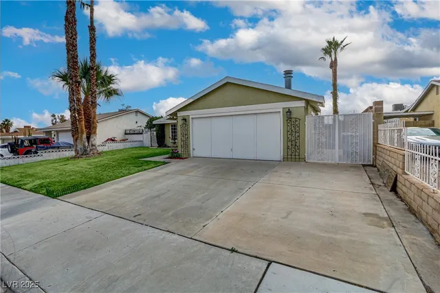 $2,395 | 7301 Pleasant View Avenue, Las Vegas, NV 89147