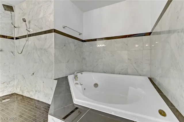 $2,395 | 7301 Pleasant View Avenue, Las Vegas, NV 89147