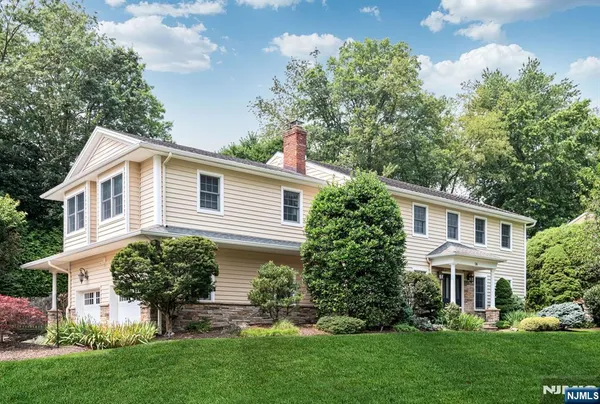 $1,375,000 | 16 Dimas Court, Harrington Park, NJ 07640