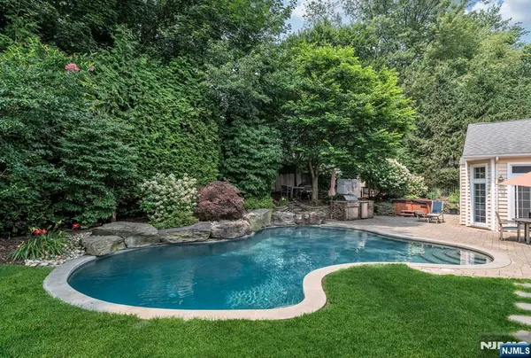 $1,375,000 | 16 Dimas Court, Harrington Park, NJ 07640