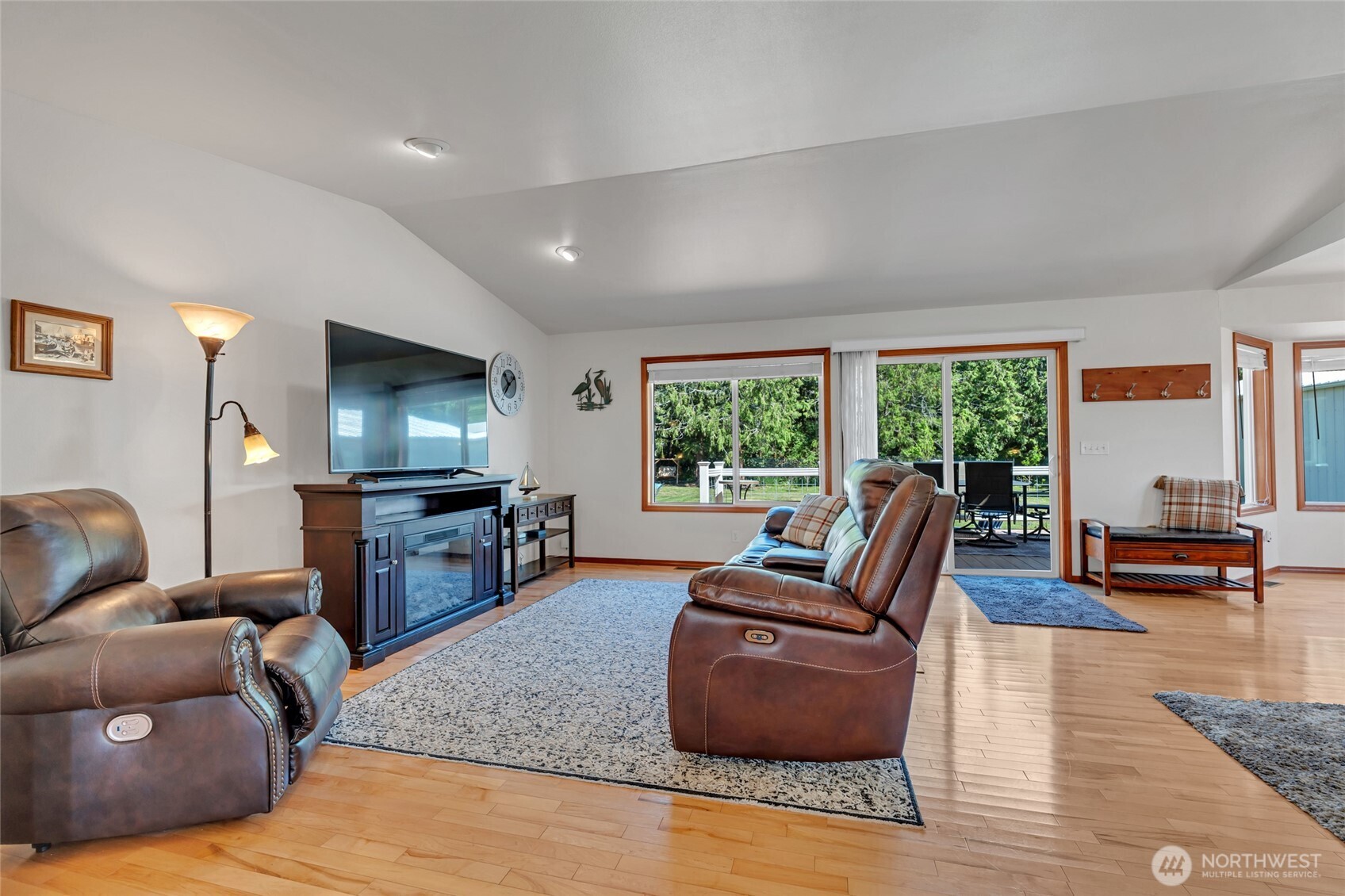 451 Rhododendron Drive Sequim, WA 98382 - Photo 5 of 40