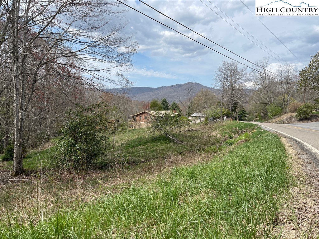 Hickory Nut Gap Road Banner Elk, NC 28604 - Photo 5 of 7 Gallery Image 5