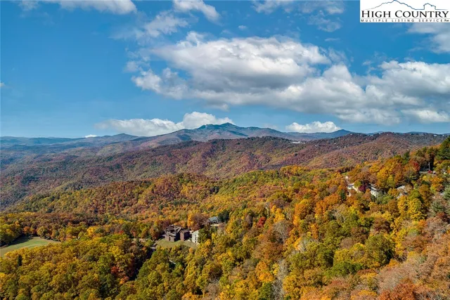 $1,595,000 | 1968 Main Street, Unit 21, Blowing Rock, NC 28605