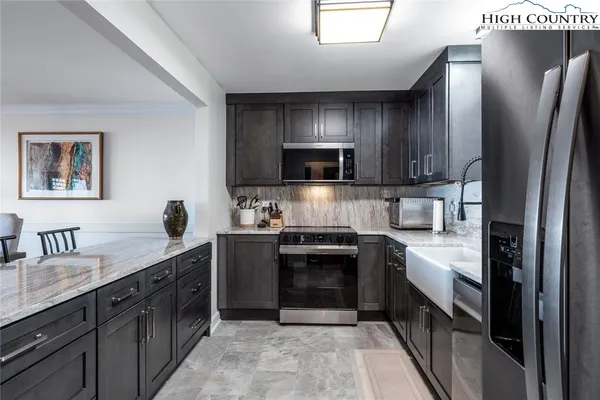 $1,595,000 | 1968 Main Street, Unit 21, Blowing Rock, NC 28605