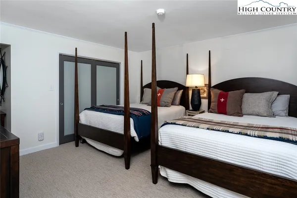 $1,595,000 | 1968 Main Street, Unit 21, Blowing Rock, NC 28605