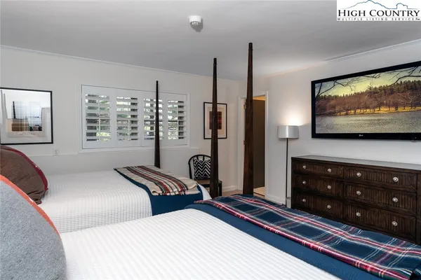 $1,595,000 | 1968 Main Street, Unit 21, Blowing Rock, NC 28605