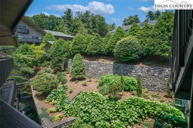 $1,595,000 | 1968 Main Street, Unit 21, Blowing Rock, NC 28605