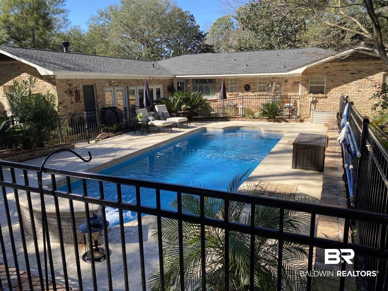 315 Gaines Avenue Mobile, AL 36609 - Photo 29 of 30 Swimming Pool
