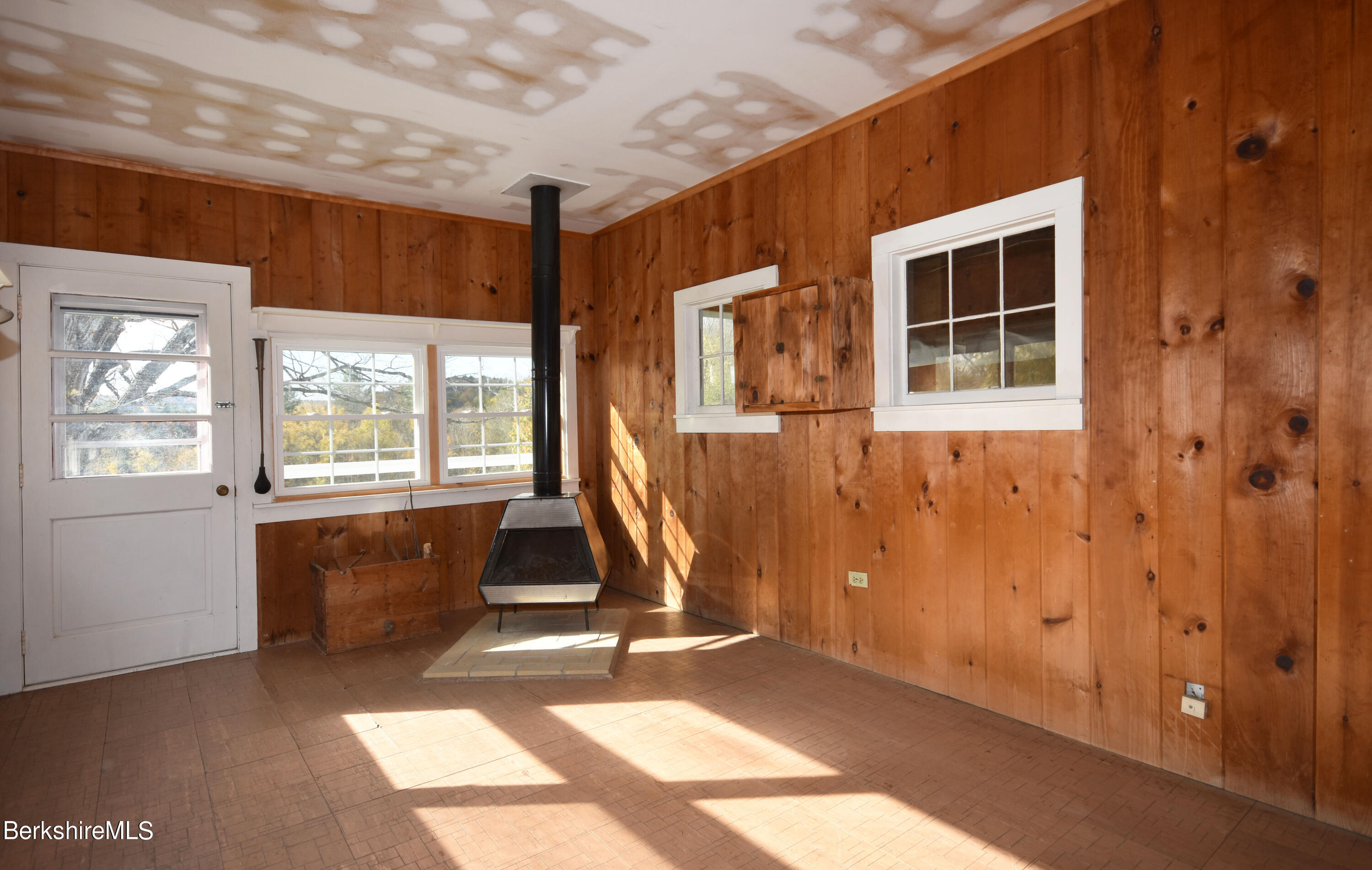 61 Nash Road Cummington, MA 01026 - Photo 28 of 63 Porch