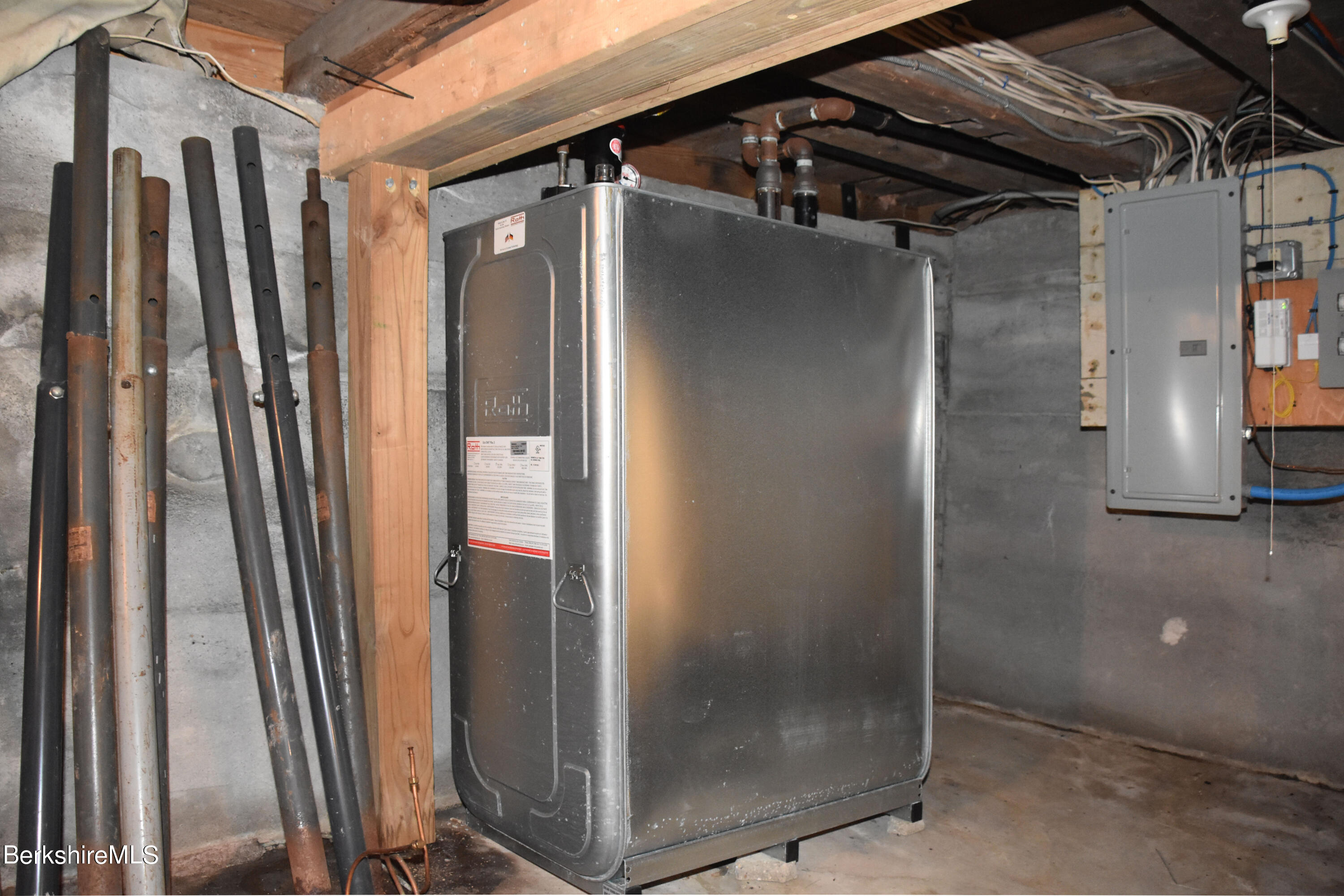 61 Nash Road Cummington, MA 01026 - Photo 43 of 63 Oil Tank