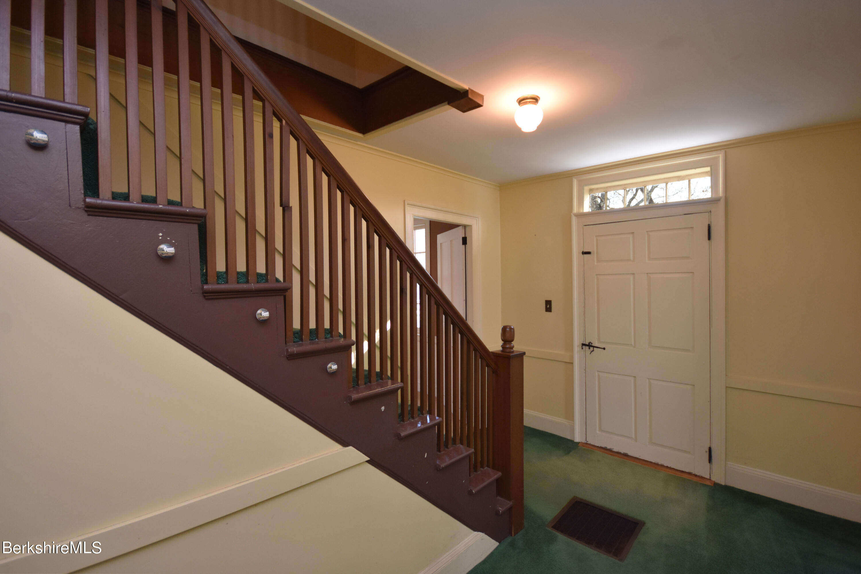 61 Nash Road Cummington, MA 01026 - Photo 6 of 63 Entry