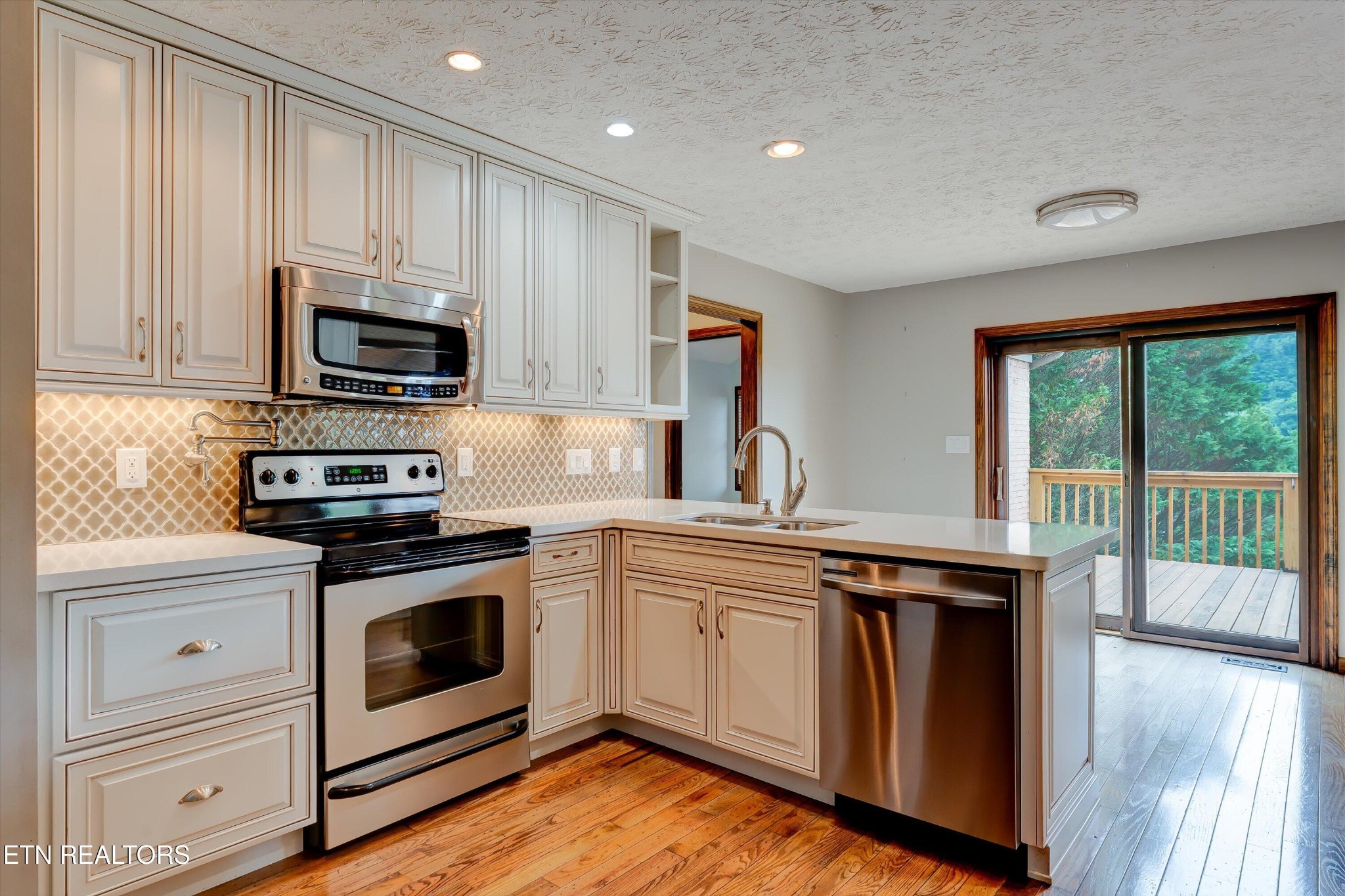 113 Lakeview Place Clinton, TN 37716 - Photo 13 of 51 Gallery Image 13
