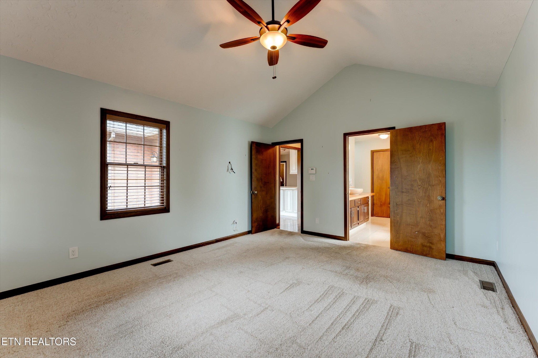 113 Lakeview Place Clinton, TN 37716 - Photo 16 of 51 Gallery Image 16
