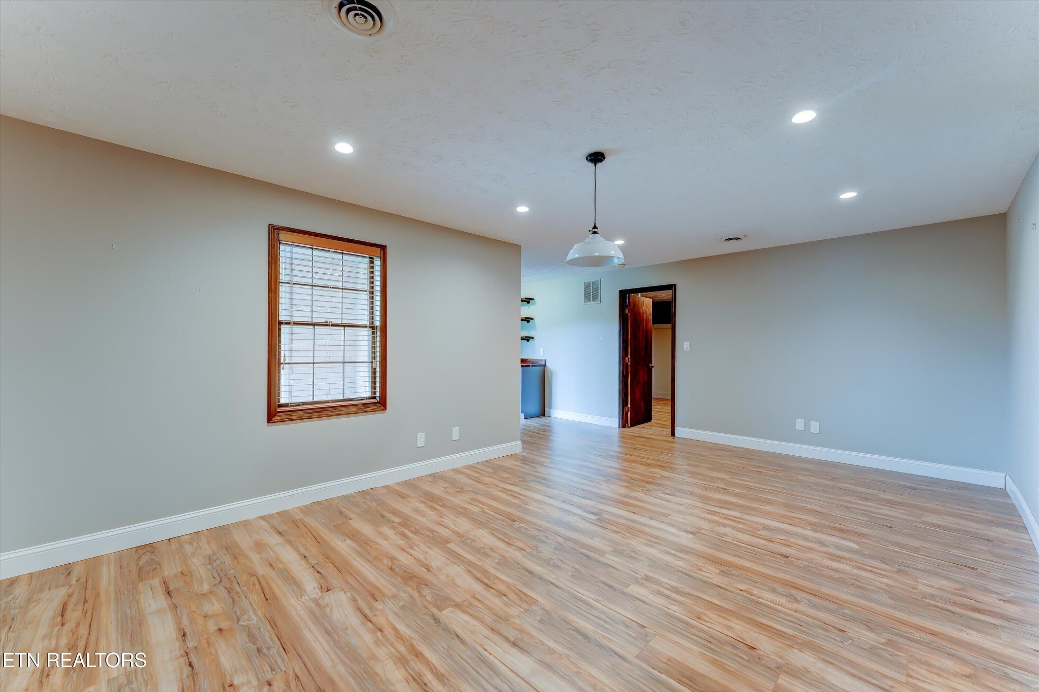 113 Lakeview Place Clinton, TN 37716 - Photo 30 of 51 Gallery Image 30