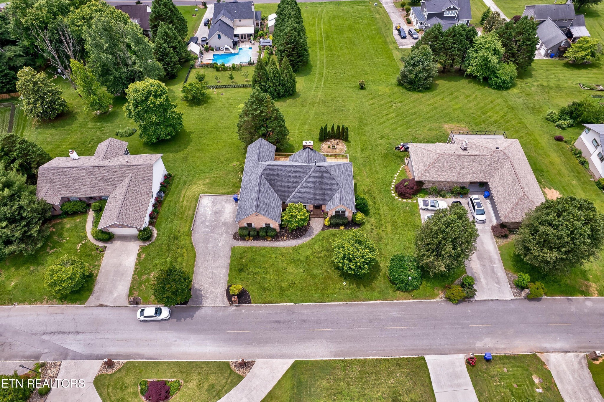 113 Lakeview Place Clinton, TN 37716 - Photo 47 of 51 Gallery Image 47