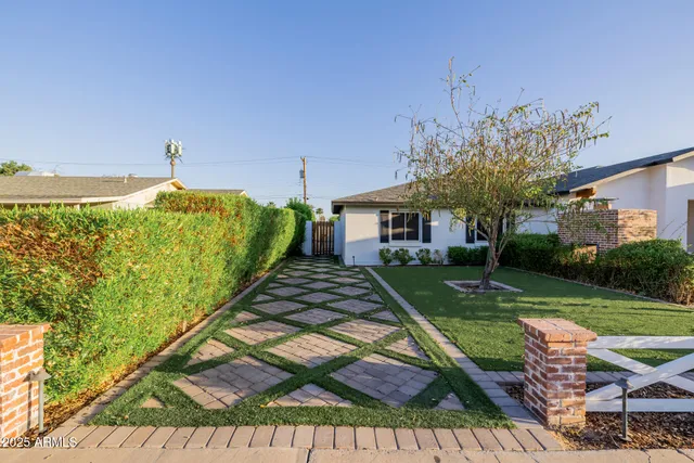 $2,249,900 | 4021 East Glenrosa Avenue, Phoenix, AZ 85018