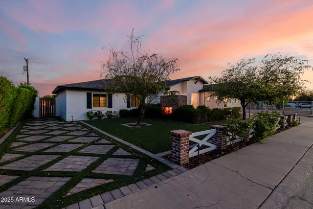 $2,249,900 | 4021 East Glenrosa Avenue, Phoenix, AZ 85018