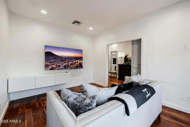 $2,249,900 | 4021 East Glenrosa Avenue, Phoenix, AZ 85018