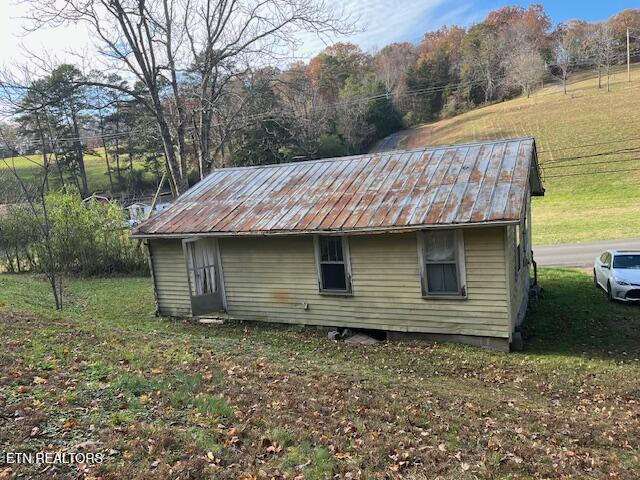 539 Carroll Hollow Road Clinton, TN 37716 - Photo 2 of 10 3