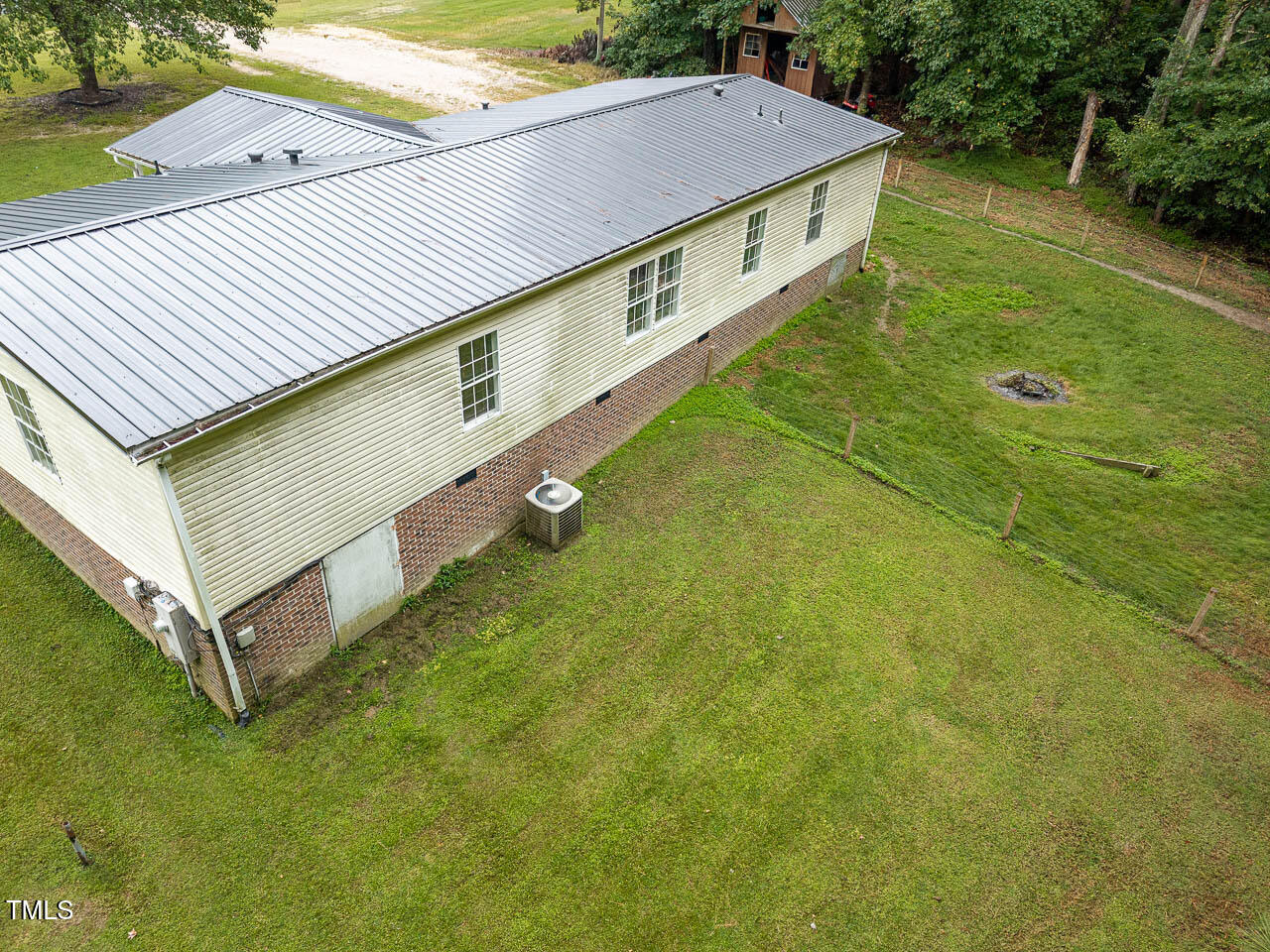 2575 Hicksboro Road Henderson, NC 27537 - Photo 15 of 49 2575 Hicksboro Rd-14