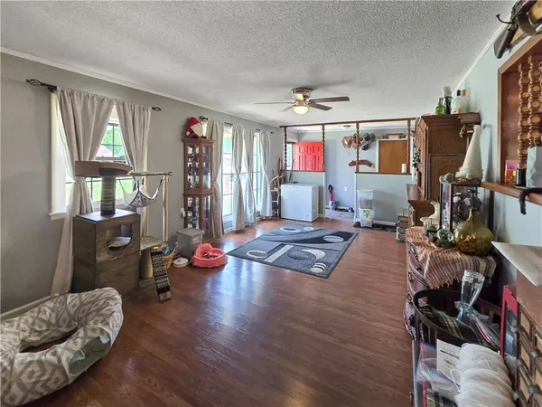 $319,000 | 209 West 6th Street, Knob Noster, MO 65336