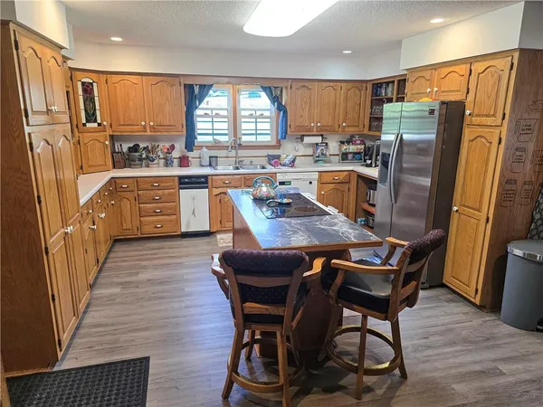 $319,000 | 209 West 6th Street, Knob Noster, MO 65336