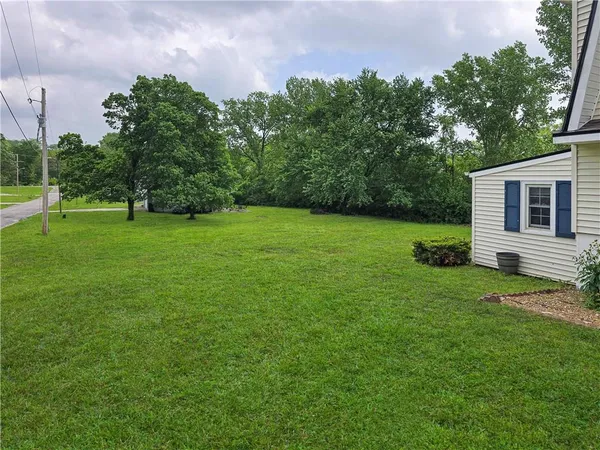 $319,000 | 209 West 6th Street, Knob Noster, MO 65336