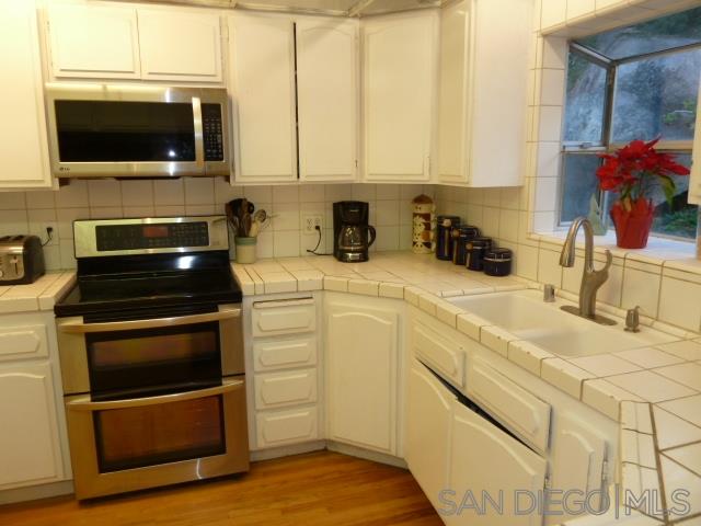 11211 Posthill Road Lakeside, CA 92040 - Photo 8 of 25 Gallery Image 8