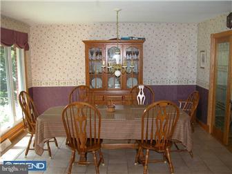 1105 Harriett Road Huntingdon Valley, PA 19006 - Photo 3 of 12 Kitchen