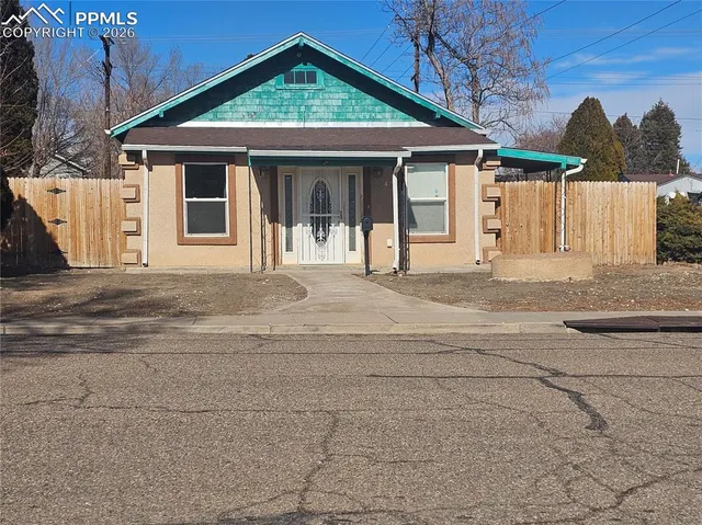 $215,000 | 1641 13th Street, Pueblo, CO 81001