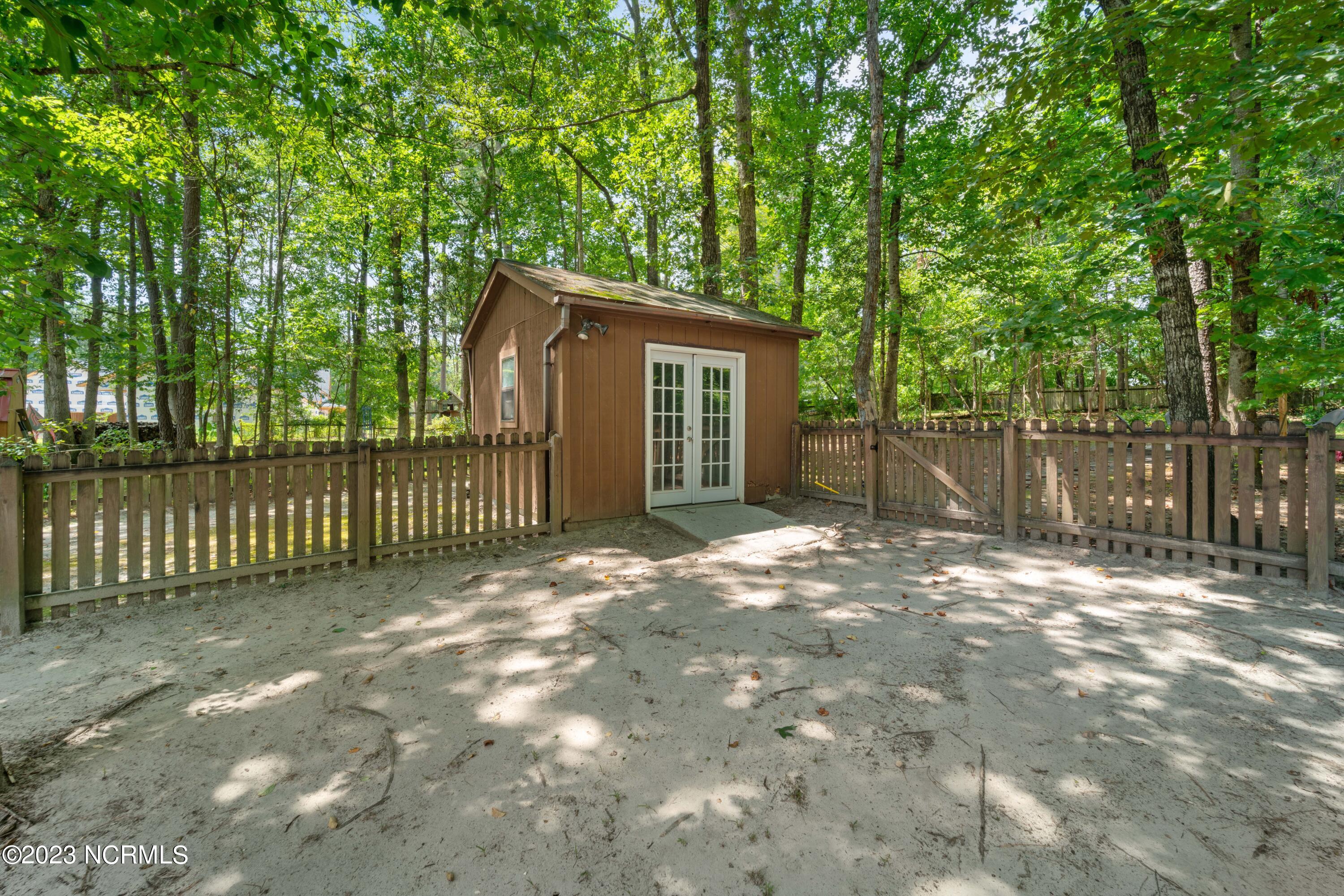 101 Riverbend Road Jacksonville, NC 28540 - Photo 16 of 70 DSC04855