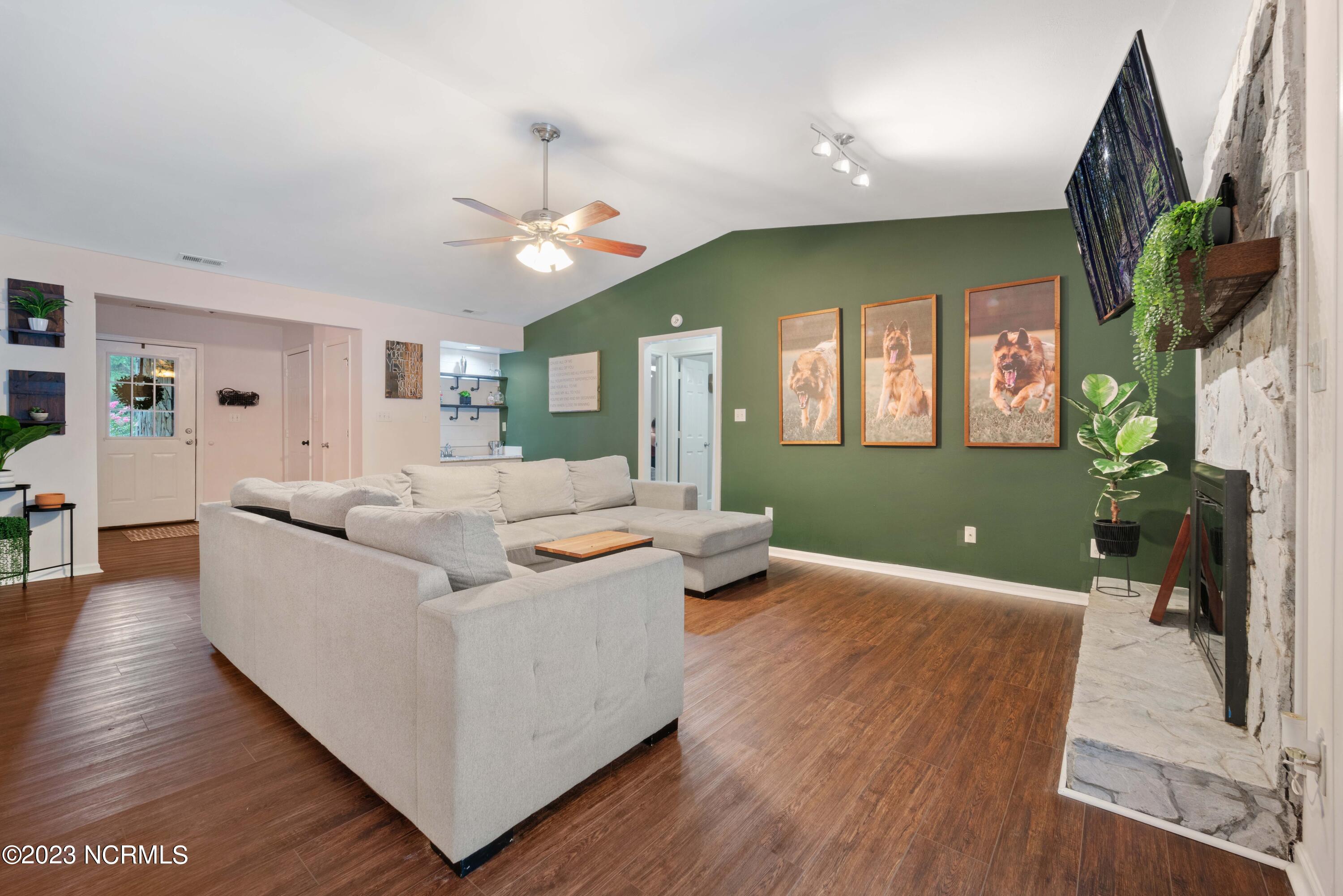 101 Riverbend Road Jacksonville, NC 28540 - Photo 35 of 70 DSC05030