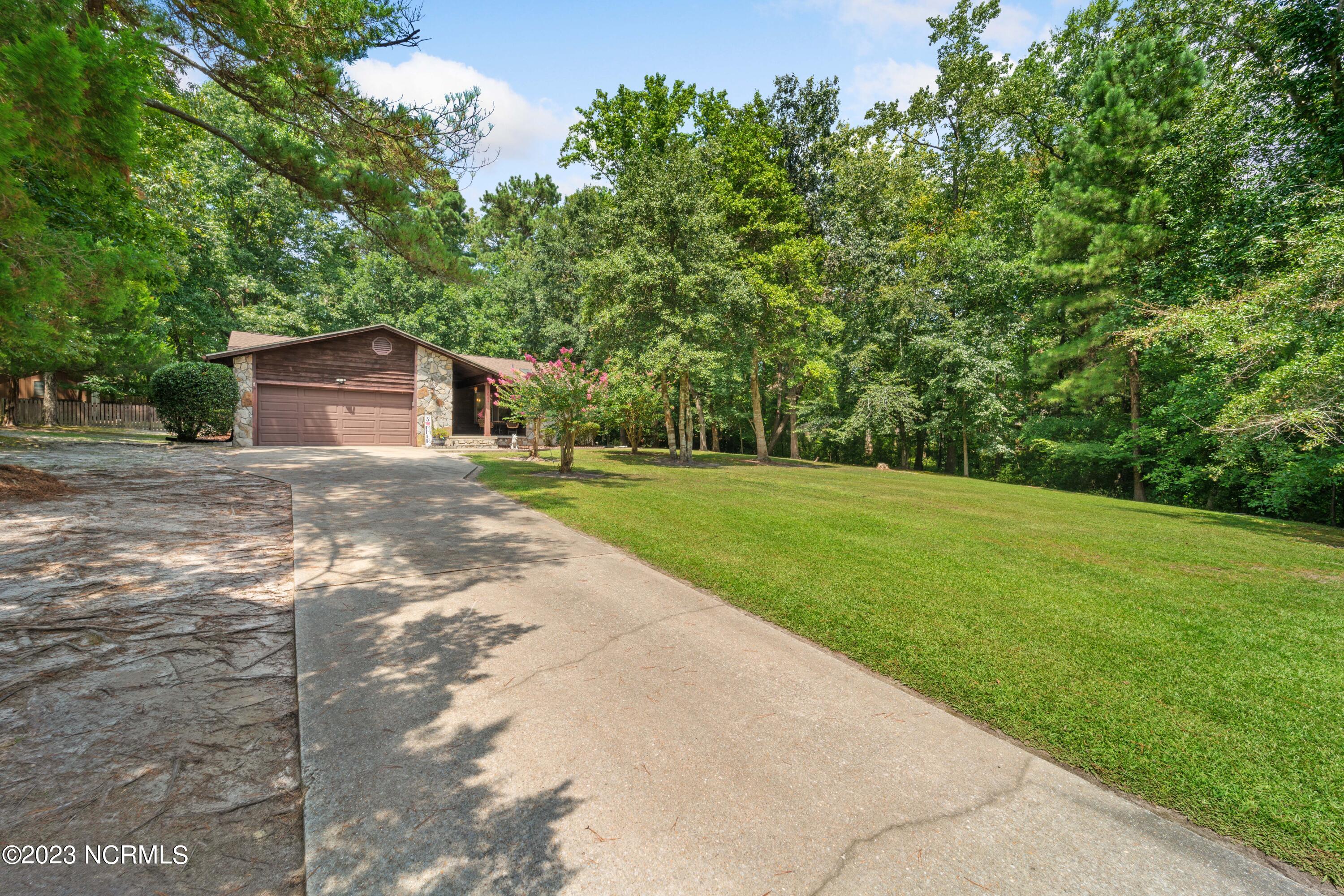 101 Riverbend Road Jacksonville, NC 28540 - Photo 4 of 70 DSC04778