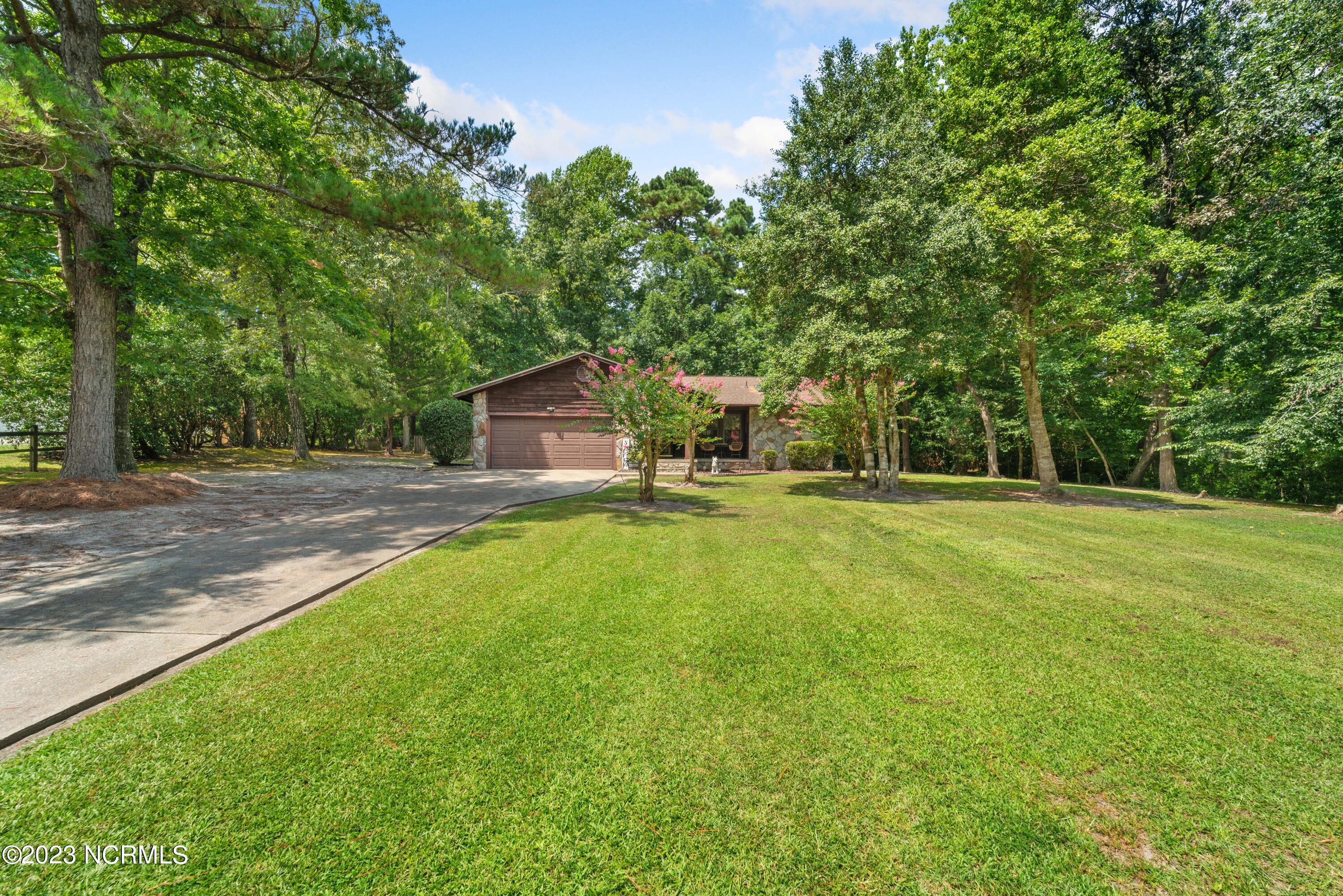 101 Riverbend Road Jacksonville, NC 28540 - Photo 5 of 70 DSC04784
