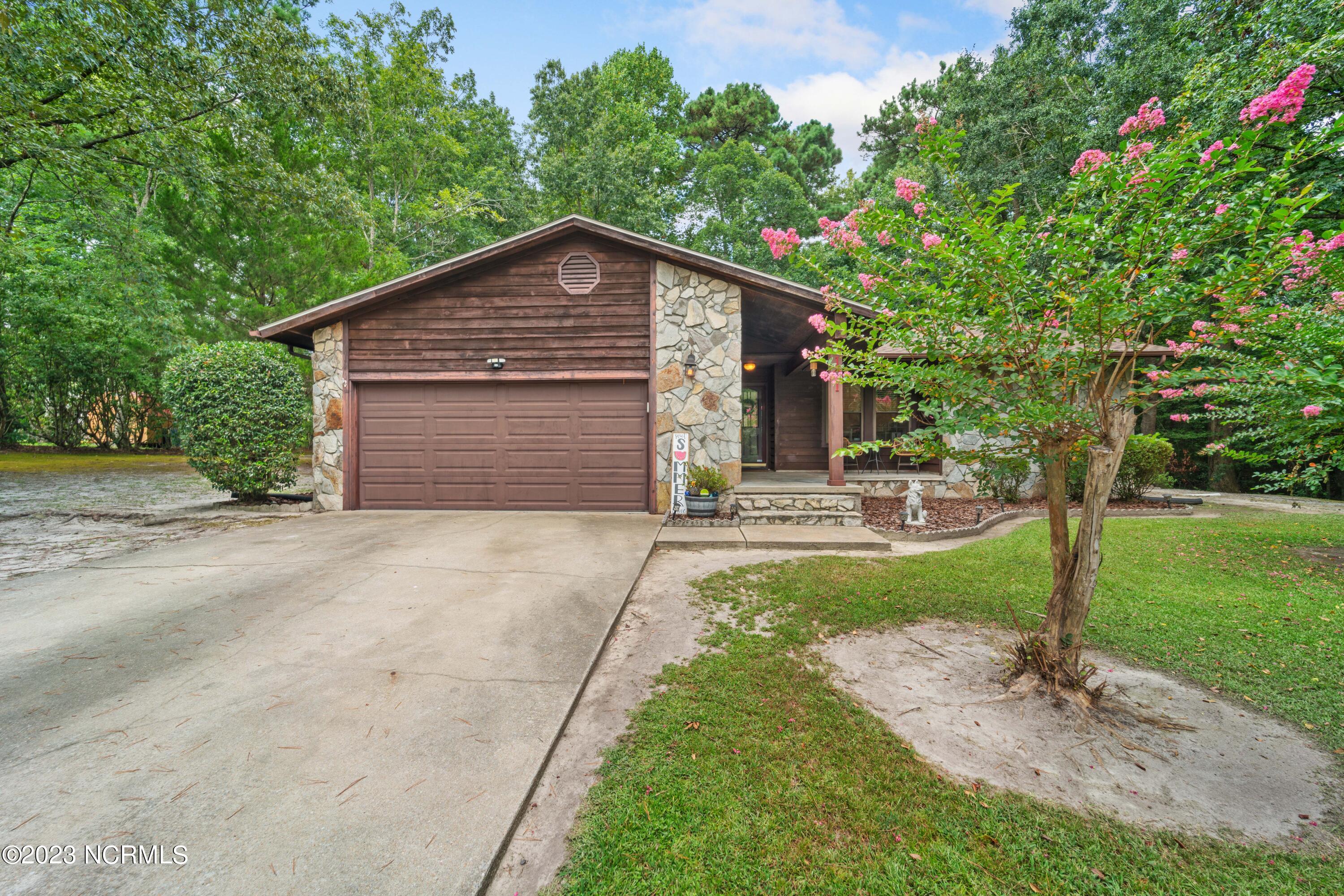 101 Riverbend Road Jacksonville, NC 28540 - Photo 8 of 70 DSC04803