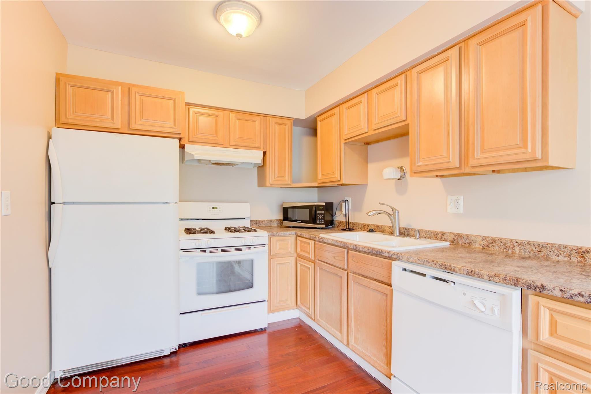 24837 Greenhill Road Warren, MI 48091 - Photo 13 of 40 24837 Greenhill Rd.-13